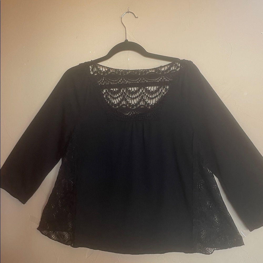 Gorgeous Lace-Back and side Black Peasant Country Festival Party Sexy Top Sz M.